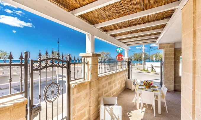 Torre Ovo Apartment | La Casa di Palma by BarbarHouse