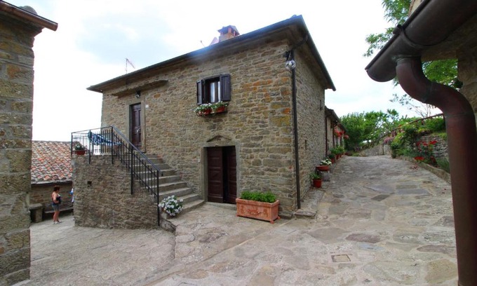 Pieve di Chio Villa | LA CASA NEL BORGO