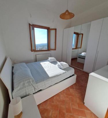 Rosignano Marittimo Apartment | La casa nel castello