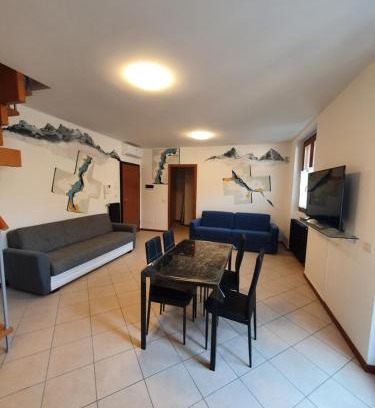 Dervio Apartment | La casa nel vento