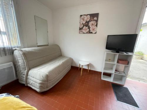Eguzon-Chantome Apartment | La clé des champs