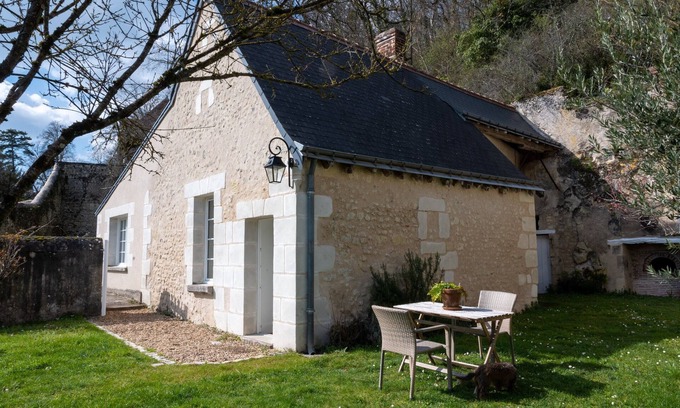 Nazelles-Negron House | La Closerie, adorable house, park of the Ormeaux castle, 6 km from Amboise.
