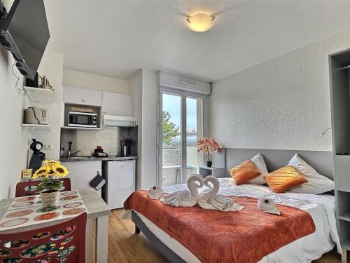 Chelles Apartment | La Dolce Vita I Disney Paris Balcon