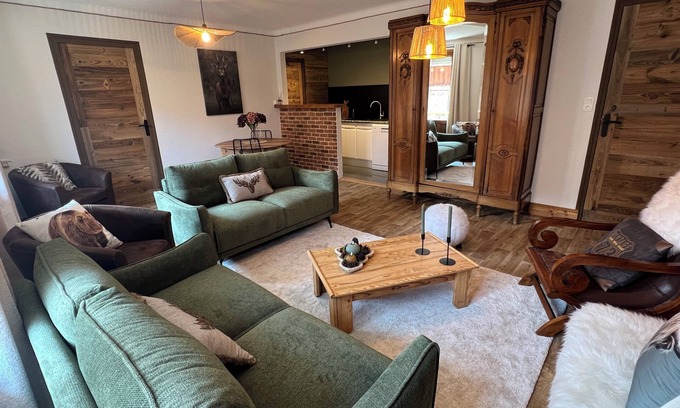 Longefoy Apartment | La Dorbluche duplex apartment 10-11 person