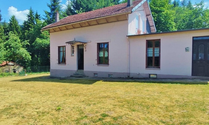 Fumay House | LA Folie - Fumay - Gîte
