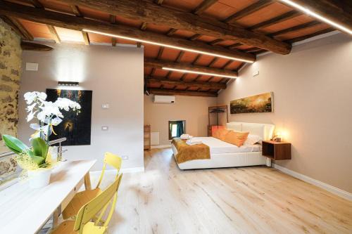 Santa Fiora Apartment | La Fuga Luxury Experience