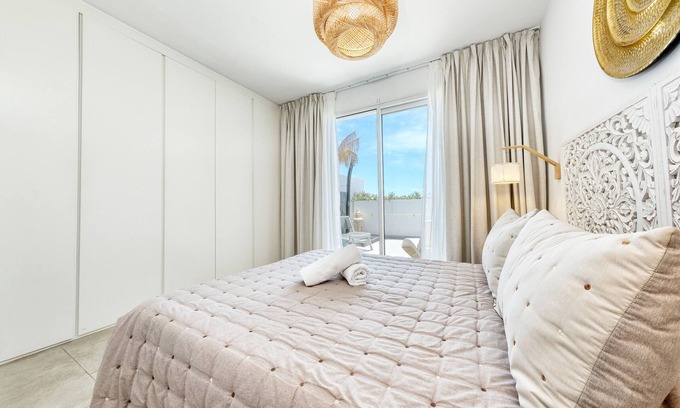Playa Blanca Ski Chalet | La Isleña - Luxury Holiday Home - 500 M FROM THE BEACH, FIBER OPTIC WIFI