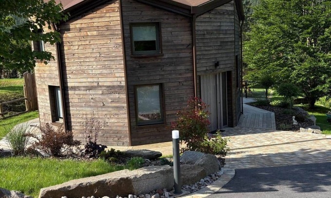 Laveline-du-Houx House | La Lanterne