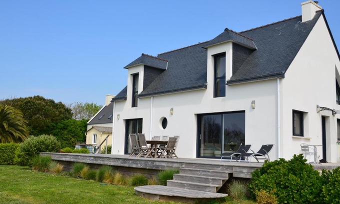 Plozevet Villa | La Magnifique Villa à 500m de la plage