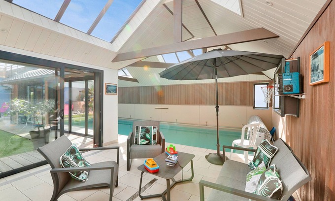 Erquy Ski Chalet | La Maison Bleue - Erquy - Covered Pool