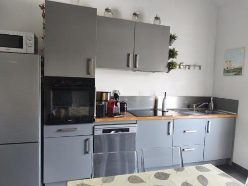 Saint-Laurent-d'Aigouze Apartment | La maison d adelaide