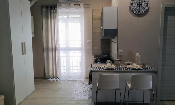 Margherita di Savoia House | La Maison