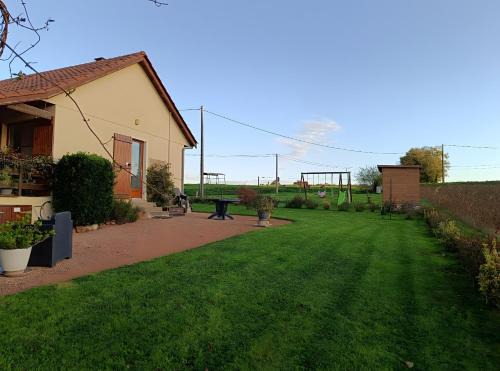 Nantheuil House | La petite maison a la campagne