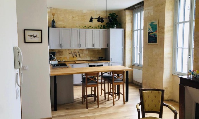 Chartrons Apartment | La Pomme d'Or