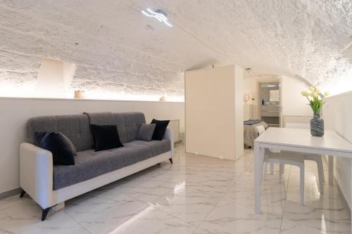 Mola di Bari Apartment | La Porta Sul Mare- Timone