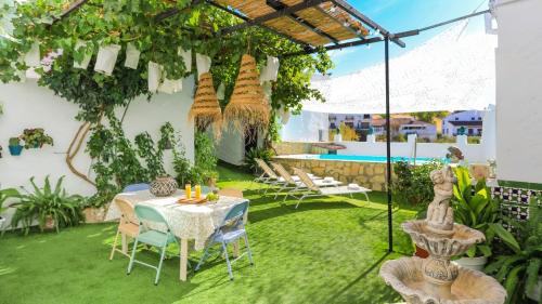 Montecorto House | La Posada de Catalina Montecorto by Ruralidays