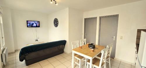 Saint-Meloir-des-Ondes Apartment | La Proue T2 étoilé