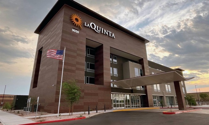 Maryvale Hotel | La Quinta Inn & Suites by Wyndham Phoenix West/Glendale