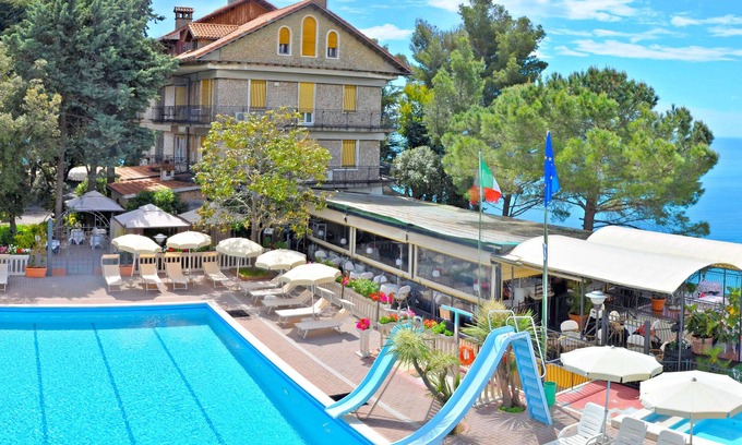 Ventimiglia Hotel | La Riserva di Castel d'Appio