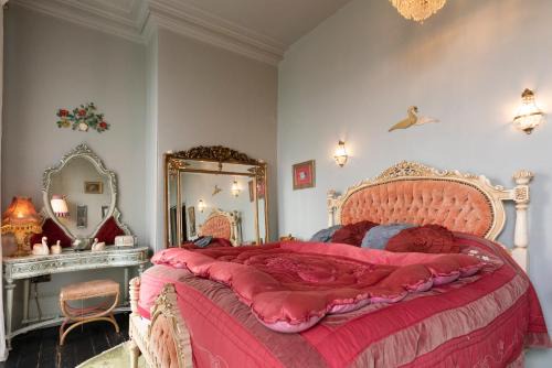 West Cliff Hotel | La Rosa Hotel
