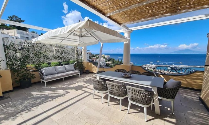 Marina Grande Apartment | La Spiga