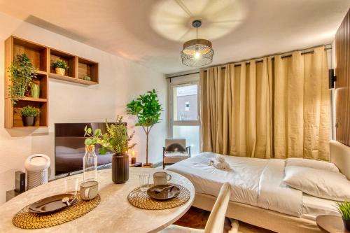 Les Poulettes Apartment | La Suite Yak - Très beau studio - Charpennes-Tonkin