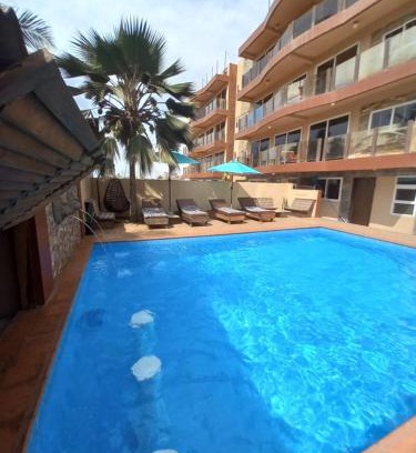Labadi Bed & Breakfast | LA SUNSET