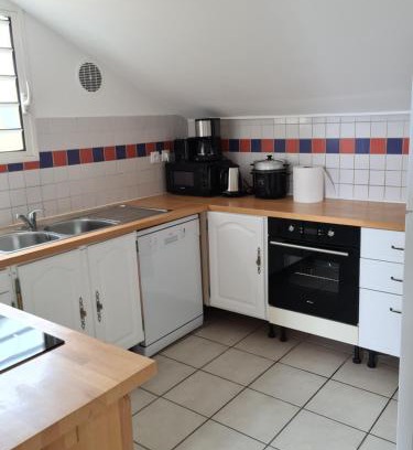 La Possession Apartment | LA TONNELLE