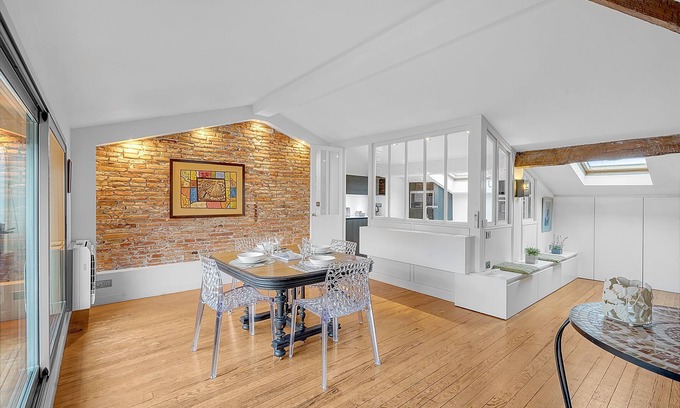 Saint - Michel Apartment | La Tropézienne - Appartement avec terrasse