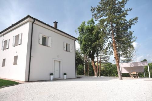 Fabriano Apartment | La Villa Suite 1