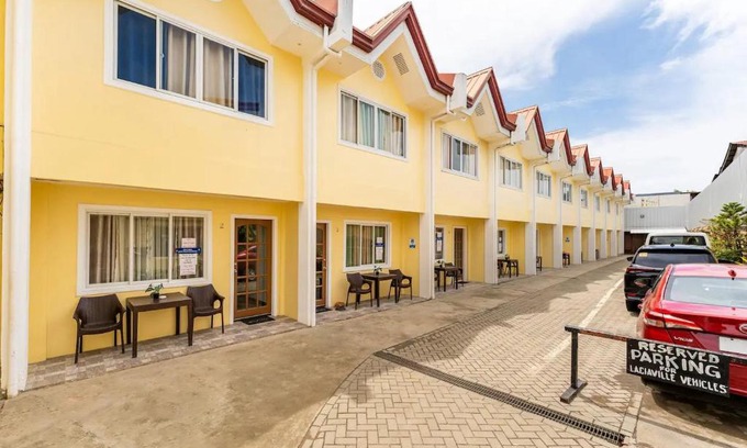 Lapu-Lapu Apartment | Laciaville Resort and Hotel Inc
