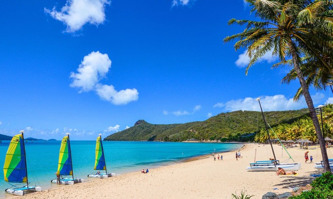 Hamilton Island House | Lagoon 201 on Hamilton Island