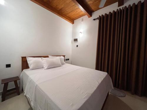 Kathaluwa House | Lagoon Bliss
