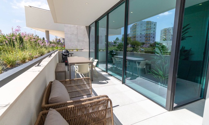 Ameijeira Apartment | Lagos Deluxe 2 With Pool by Homing