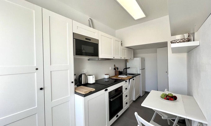 Praia da Luz Apartment | Lagos Ocean Breeze by Homing