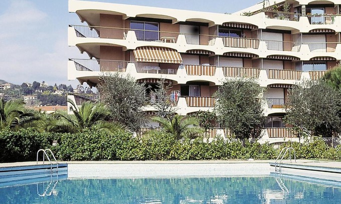 Mandelieu-La-Napoule Apartment | Lagrange Vacances Les Trois Rivières