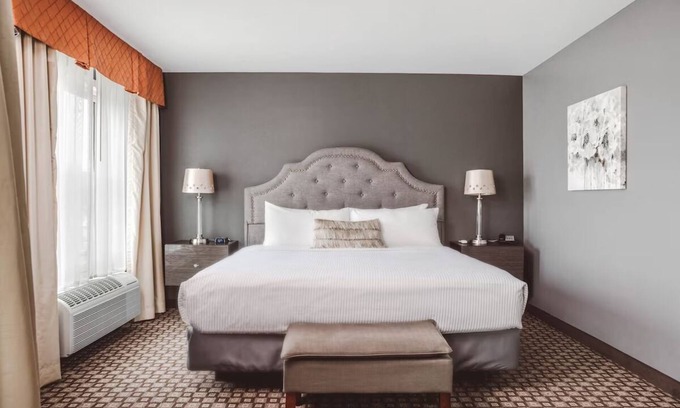 Zion Hotel | Laid-Back Comfort w/Firepits, Books, Gym & Morning Breakfast Buffet