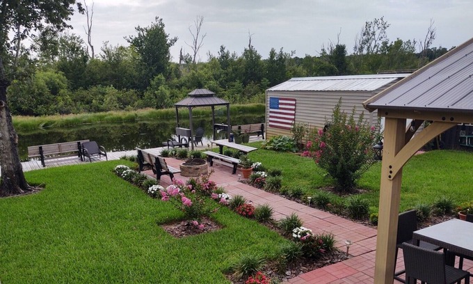 Tavares House | Lake Access Pool Home with a Dock & Great Fishing!