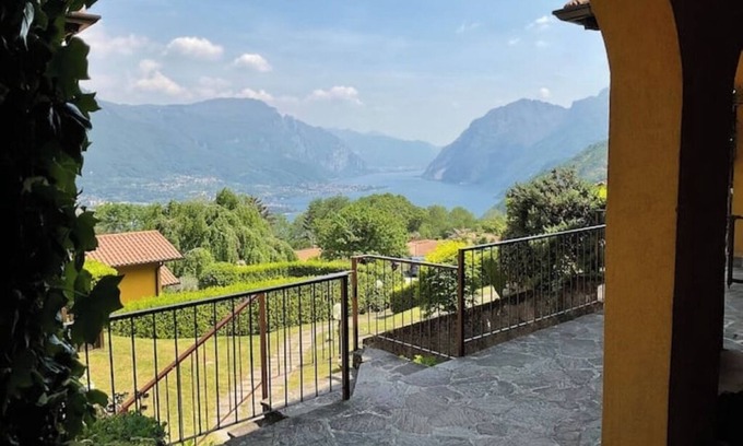 Civenna Apartment | LAKE AND MOUNTAIN
