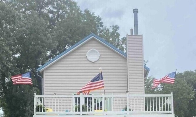 Spirit Lake Apartment | Lake Cottage of Contentment-Lower Level Apartment