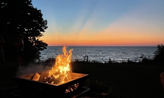 Westfield House | Lake Erie Waterfront in Chautauqua Wine Region