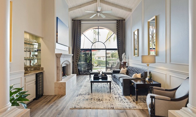 Mountainview Lake Estates House | Lake front home in Scottsdale!