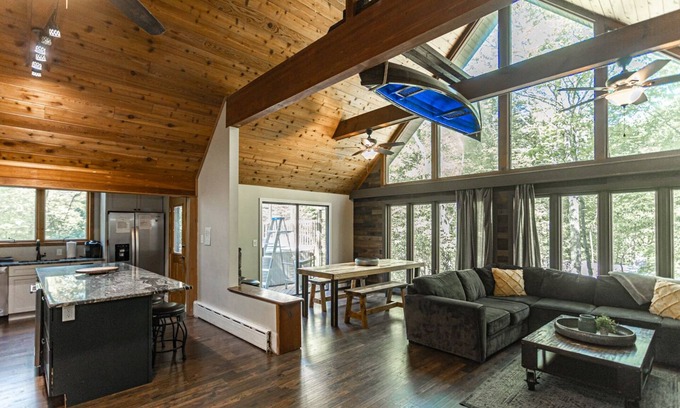 Lake Harmony Ski Chalet | Lake Harmony Chalet With Arcade Room ~ Includes Hot Tub ~sleeps 22