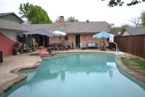 Lake Highlands House | Lake Highlands Retreat