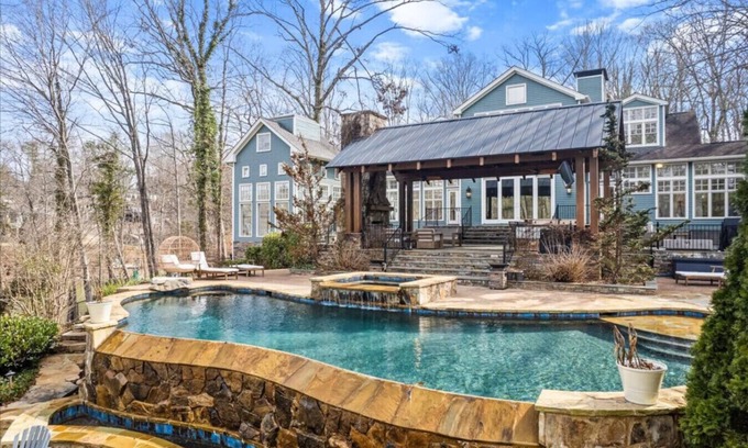 Buford House | Lake Lanier Lakefront Escape