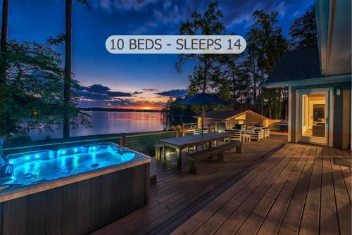 Mayhew House | Lake Norman Hideaway