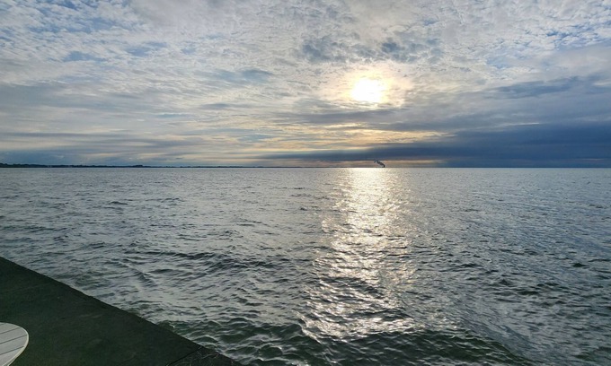 Gypsum Apartment | Lake View and Access to the Beach Area - 3 Bedroom Apartment above Garag