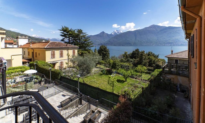 Acquaseria Apartment | Lake View Apartment Studio Vacation Station