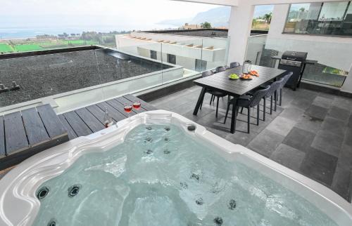 Migdal Apartment | Lake view apartments in migdal