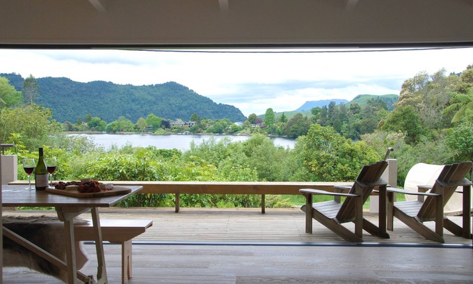 Lake Okareka Cottage | Lake View Okareka - Lake Okareka Holiday Home